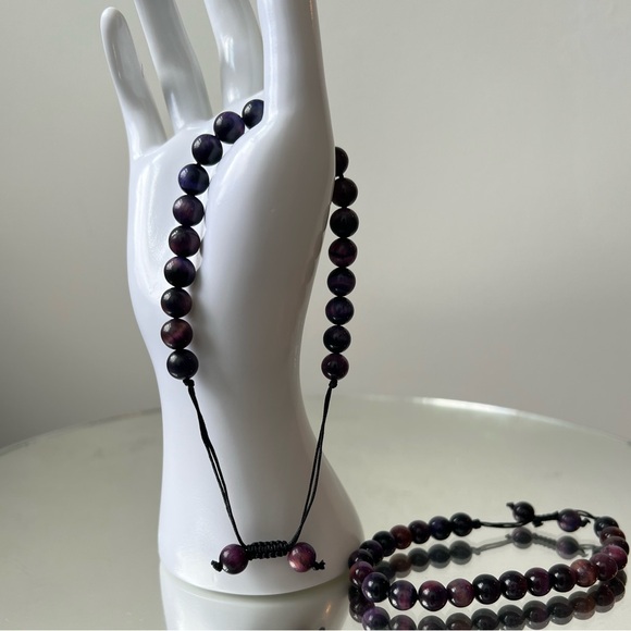 Handmade gemstone bracelet is Purple Tiger Eye. This bracelet is adjustable. - Picture 5 of 6